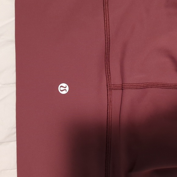 Lululemon Wunder Under leggings - Picture 2 of 3